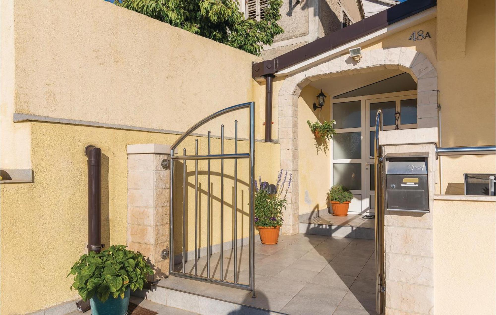 Nice Home In Sibenik With Kitchen Exteriör bild