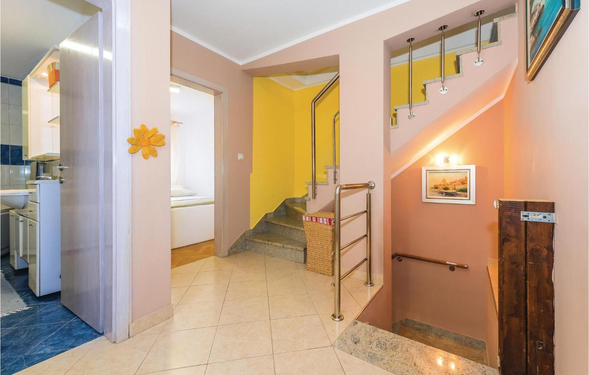 Nice Home In Sibenik With Kitchen Exteriör bild